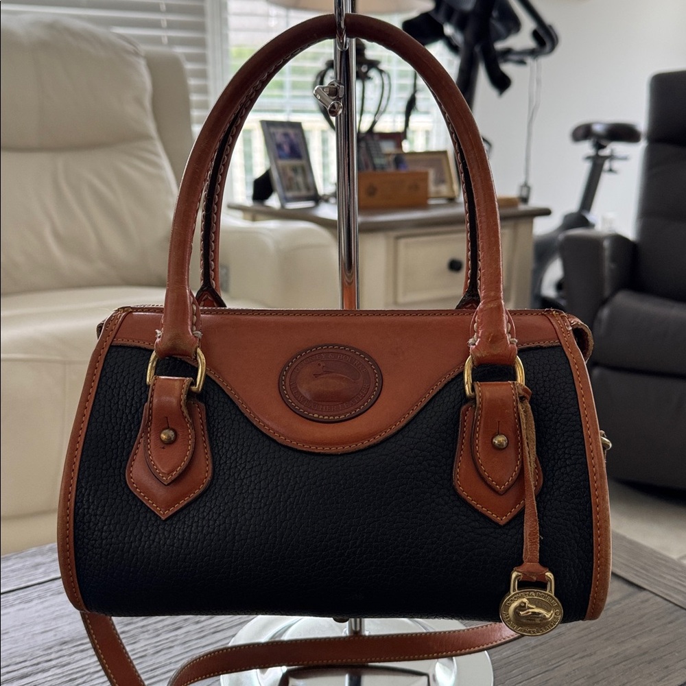 Dooney & Bourke vintage All Weather Leather black satchel crossbody w/dust bag